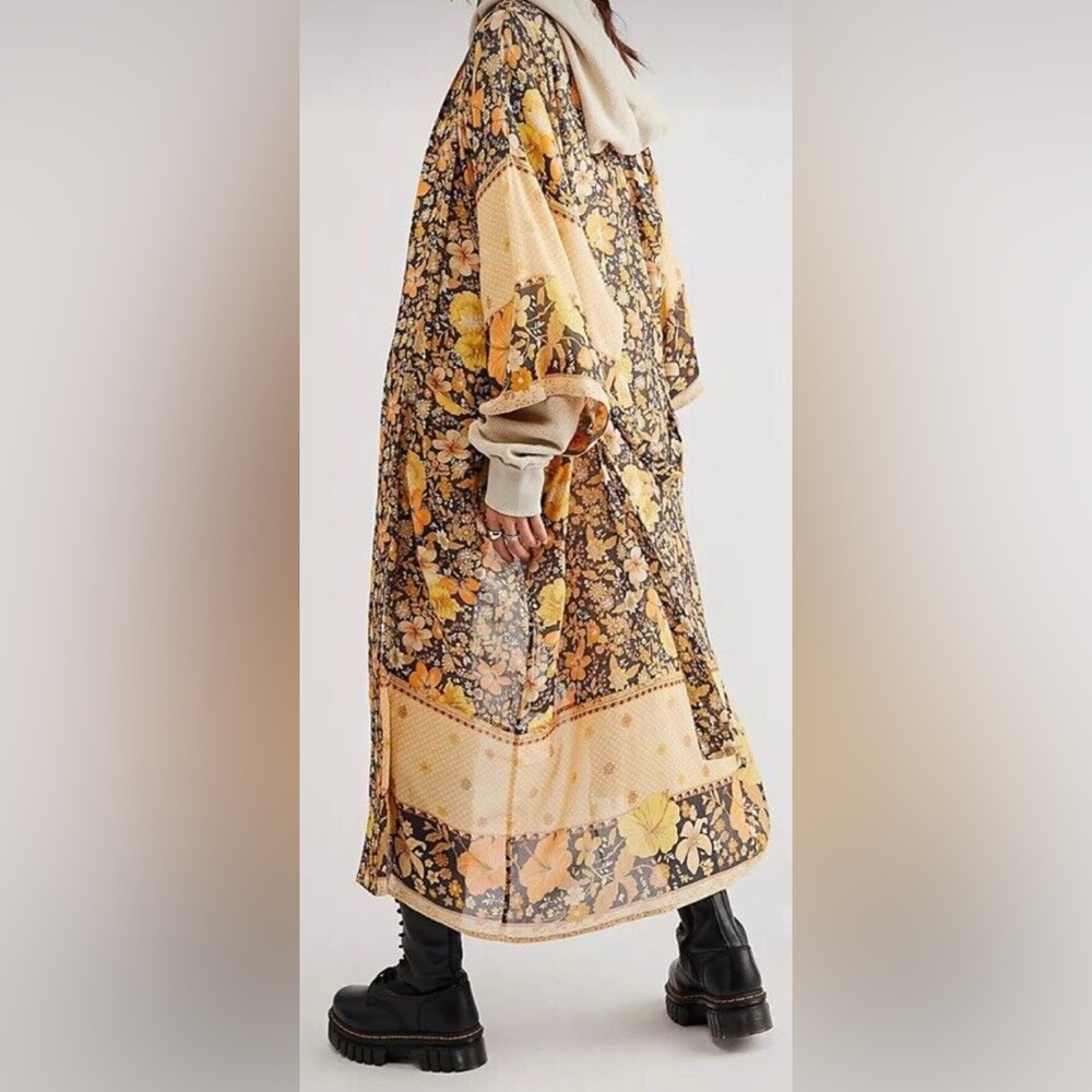 Hibiscus pants and kimono